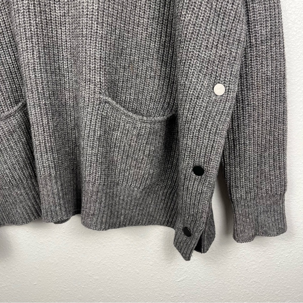 VINCE Oversized Gray Wool Yak Blend Turtleneck Snap Pullover Sweater XS - Picture 4 of 6